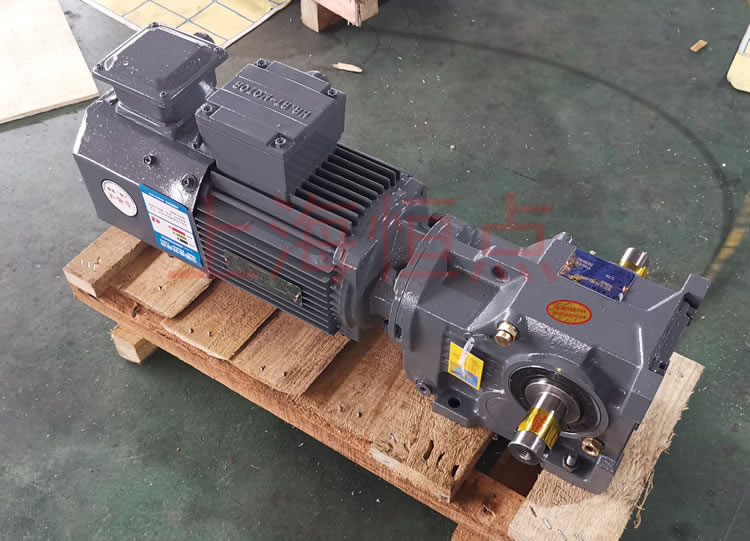 K37系列減速機輸入配變頻電機，輸出雙軸A+B 實物照片