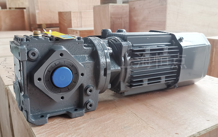 SA37系列減速機，配電機，灰色油漆 實物照片