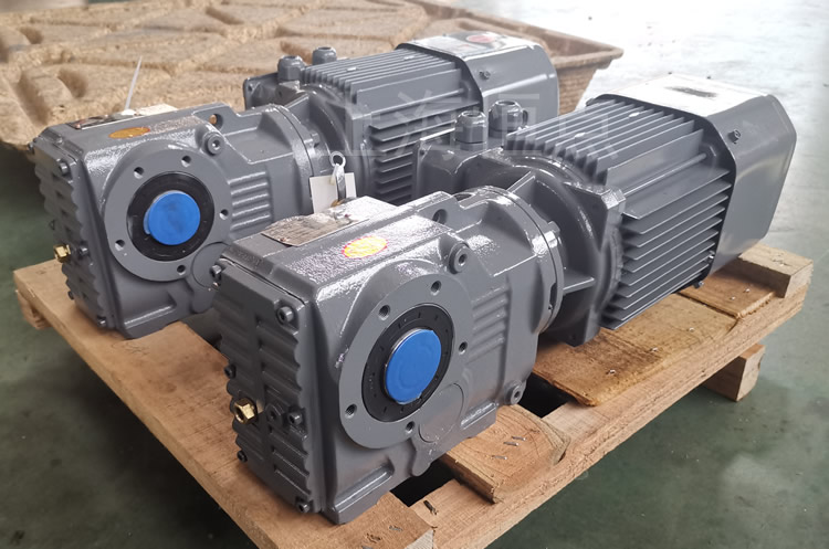 KA37系列減速機通孔輸出，配電機實物圖