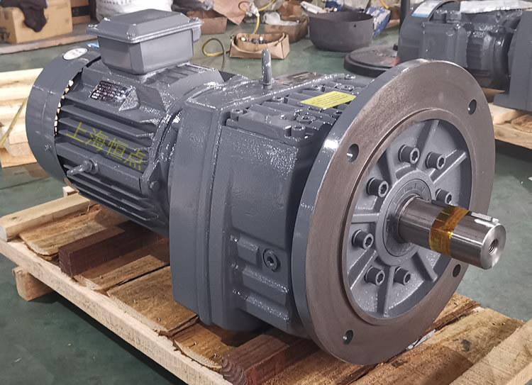 RF87減速機，立式安裝，輸入配電機，實物照片如下