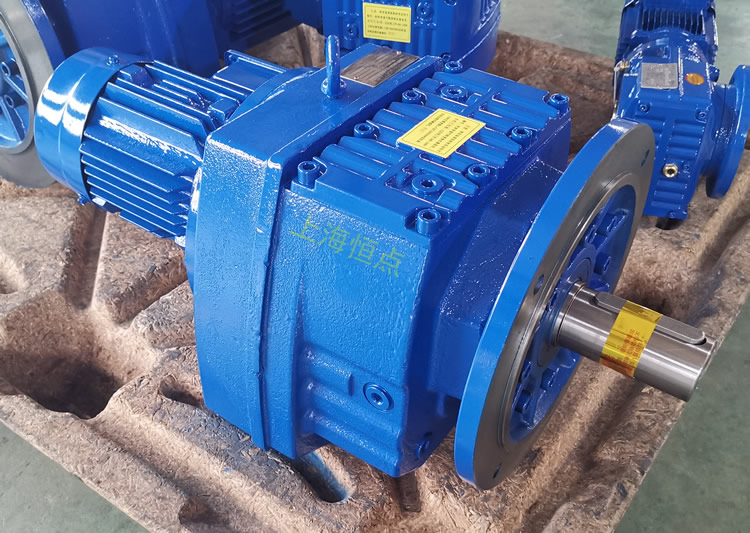 RF87減速機，立式安裝，輸入配電機，實物照片如下