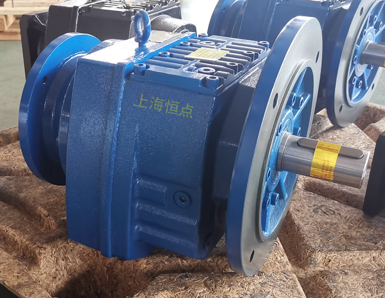 RF87減速機，輸入配法蘭B5端蓋，立式法蘭輸出，實物照片